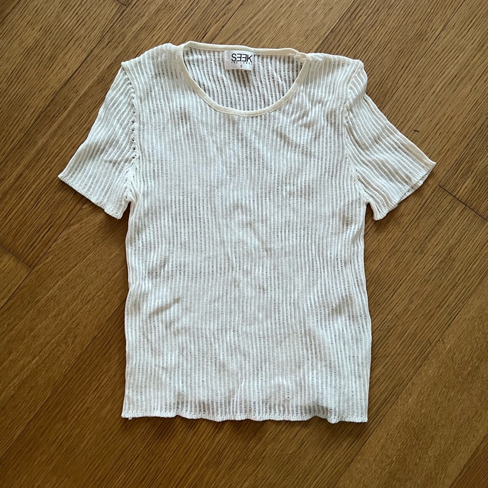 LF Seek The Label Sheer Pleated Top Size Small